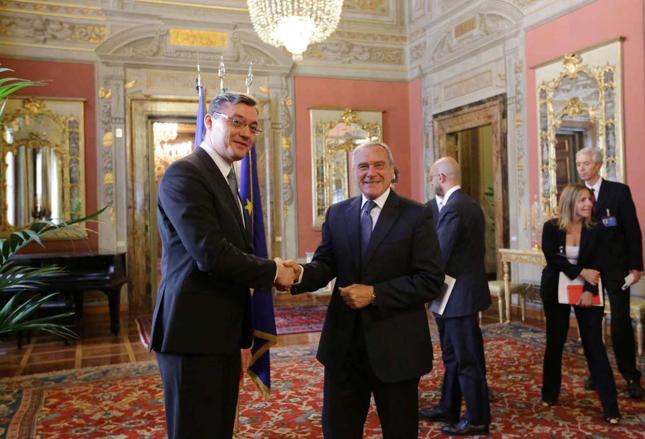 Potrivit lui Grasso, "Republica Moldova are o importanţă strategică pentru menţinerea echilibrului în această regiune a Europei".