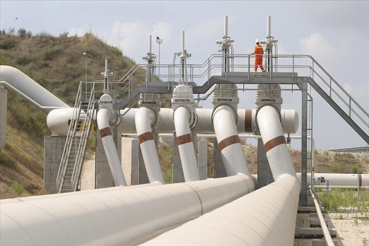 Азербайджан начал поставки газа в Словению.