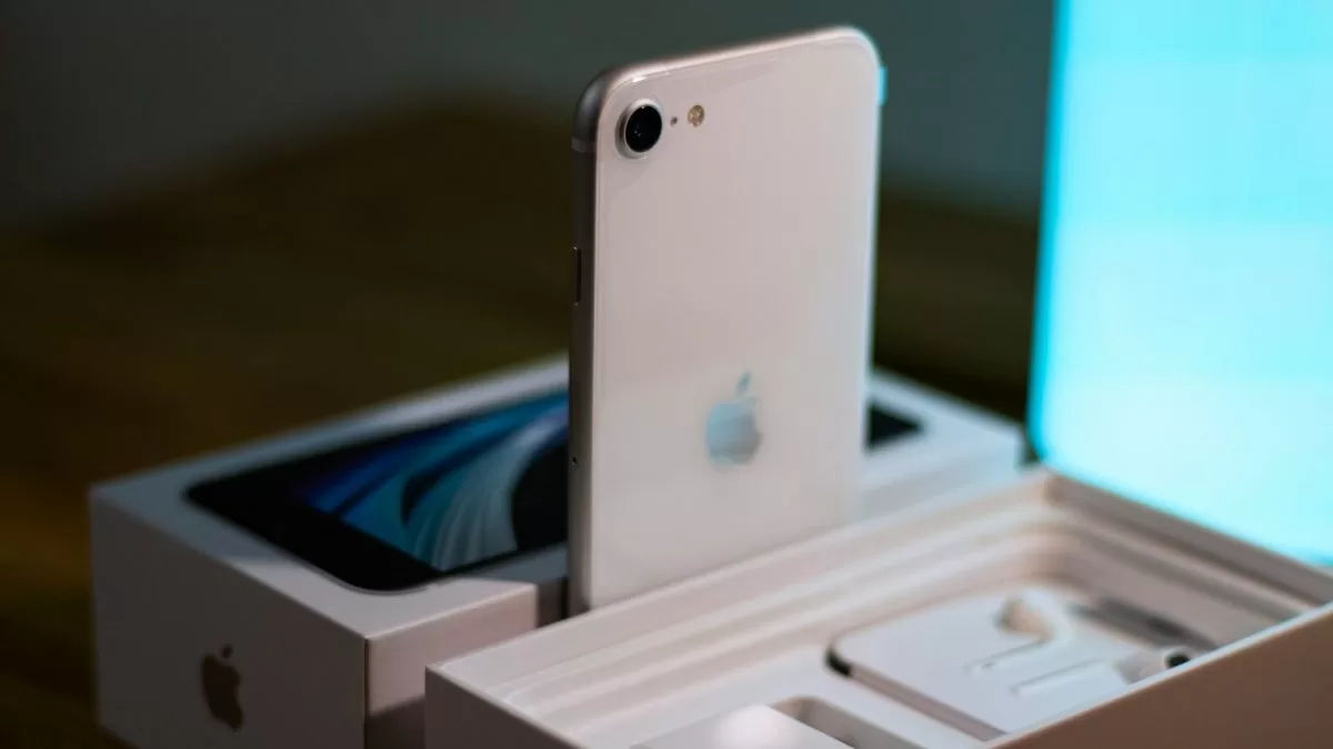 Apple se pregătește să prezinte un nou iPhone SE ieftin.