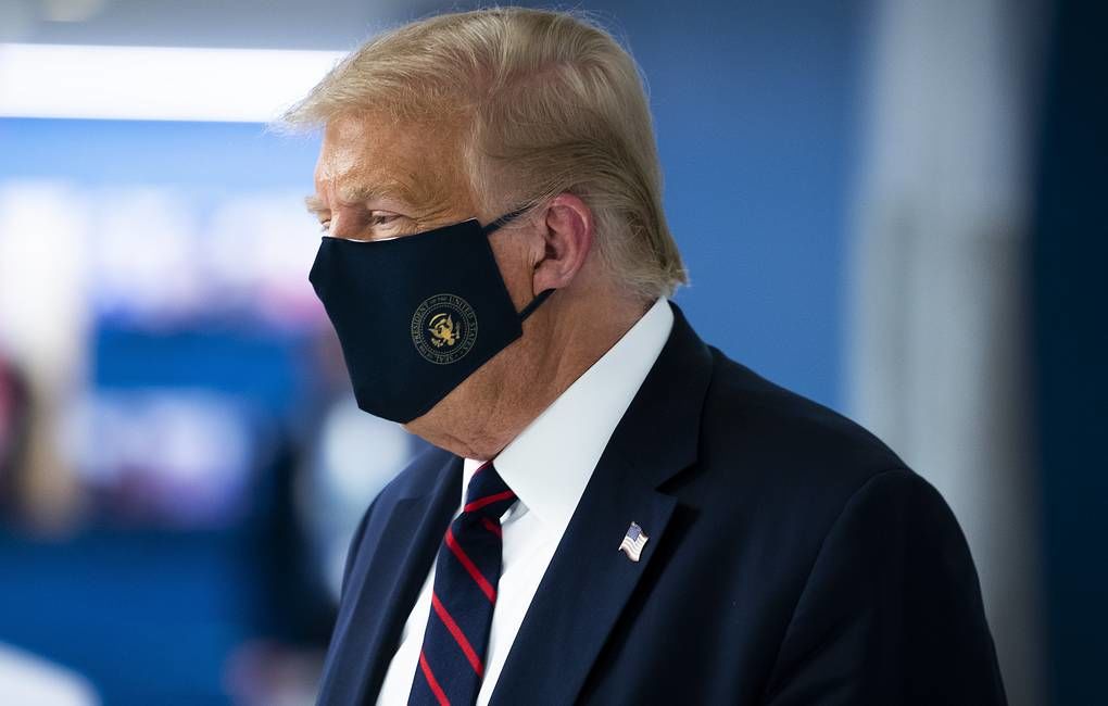 Трамп рассказал, какие симптомы у него были после заражения COVID-19.