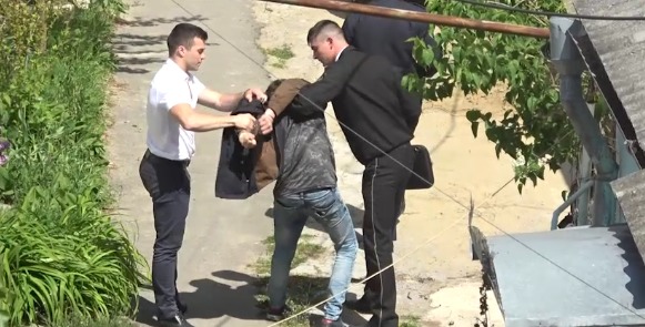 Молодому человеку грозит уголовное дело за насилие в семье.