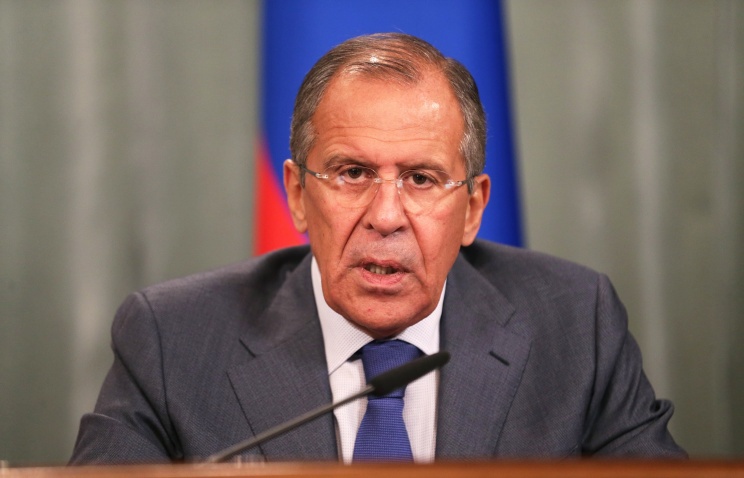 Происходит навязывание выбора в пользу Евросоюза, заявил глава МИД РФ. Фото: EPA