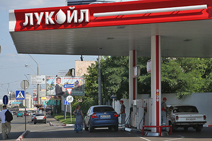 Украинская «дочка» «Лукойла» владеет в стране 240 автозаправочными станциями и шестью нефтебазами.