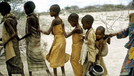 Aproape 60.000 de copii ar putea muri în Somalia din cauza secetei. Foto: globalfirstresponder.com