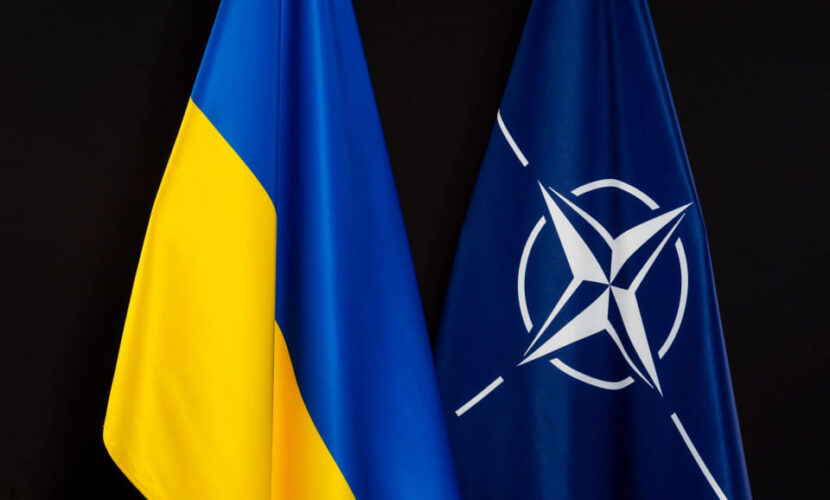 Белый дом: Для вступления в НАТО Украина должна выиграть войну.