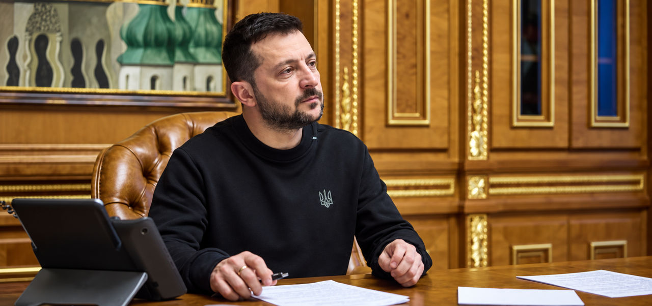 Зеленский обсудил мирные переговоры с посланниками Трампа: Мы готовы даже завтра.