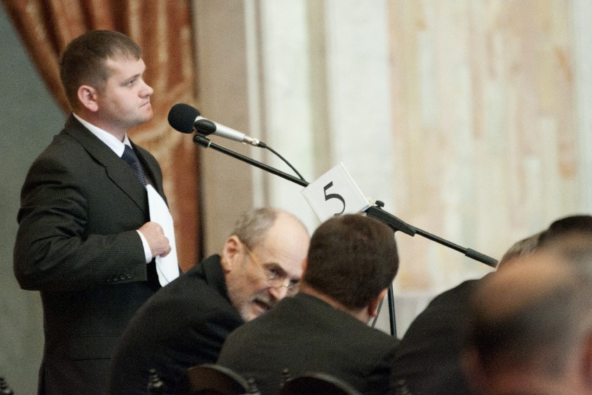 Potrivit lui, după ce va ajunge în Parlament, proiectul Legii antidiscriminare va suferi schimbări. Nu este exclusă nici modificarea denumirii acesteia.