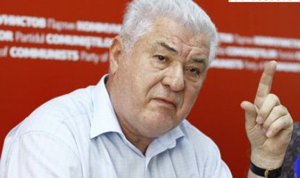 Cetățenii Moldovei consideră că cele mai mari șanse și capacități de a scoate țara din criza economică le are președintele Partidului Comuniștilor, Vladimir Voronin. 