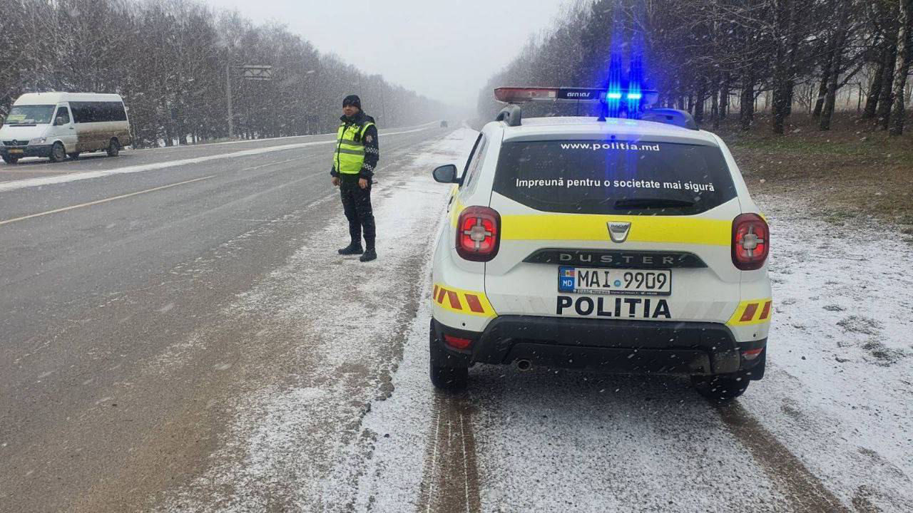 За выходные дни полиция установила более 2 800 нарушений правил дорожного движения.