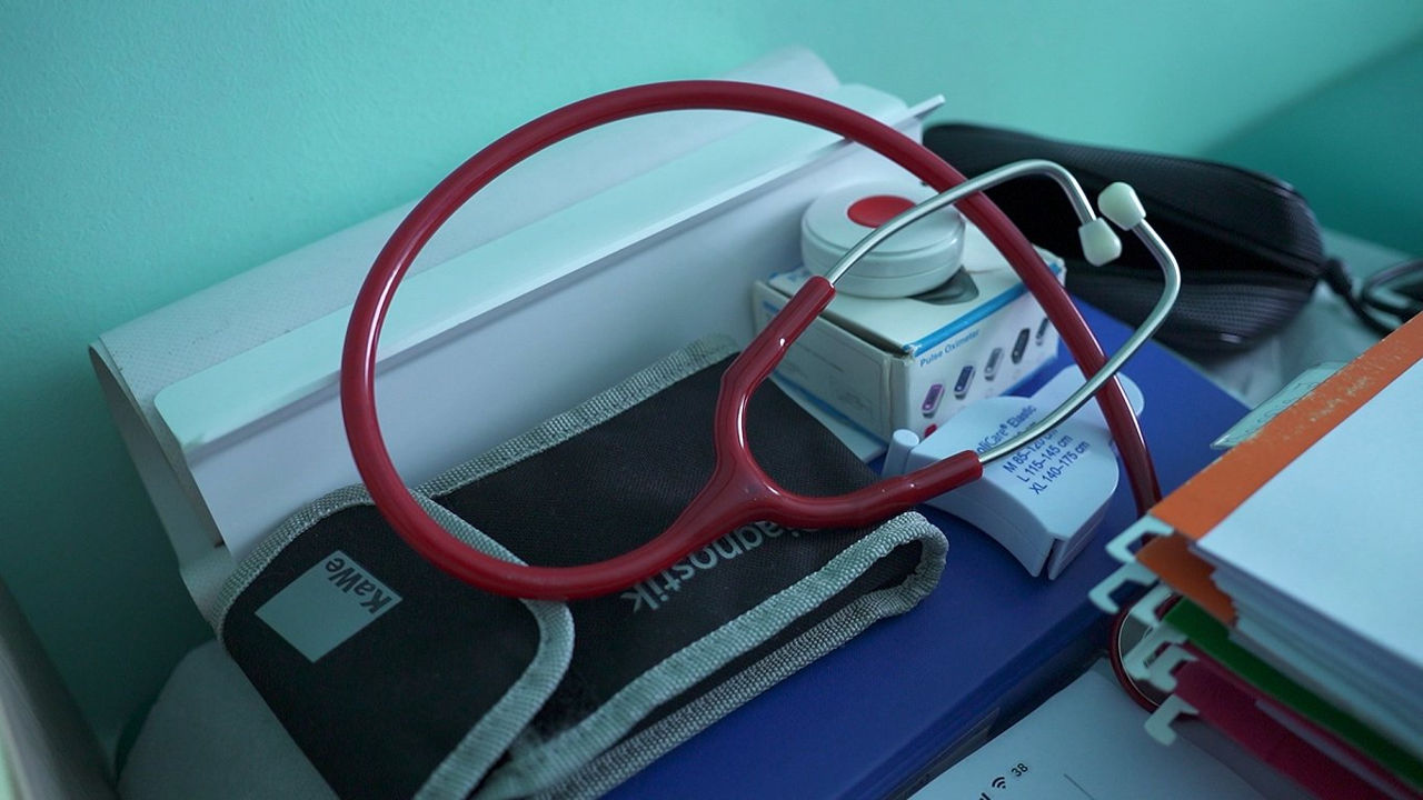 În sistemul medical din Moldova lipsesc peste 1.200 de specialiști.
