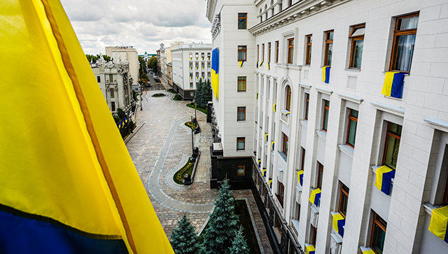 Украина предлагает ужесточить экономические санкции против России за "оккупацию" Крыма.