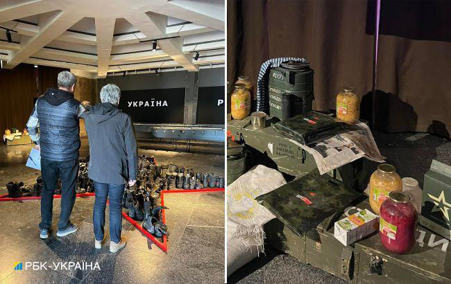 В Киеве открылась выставка о войне с Россией.