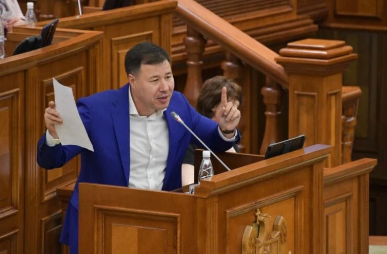 Цырдя: Социальные конфликты - «маска» для продажи госпредприятий.