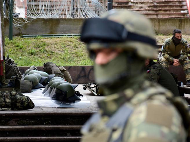 Глава KFOR обвинил премьера Косово в действиях, приведших к беспорядкам.