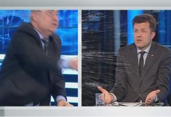Stepaniuc: Nu am rezistat atunci cînd persoana care reprezintă Ministerul Sănătății, care trebuie să aibă grijă de bolnavi, de sistemul ocrotirii sănătății, se ocupă de păstrarea businessului.
