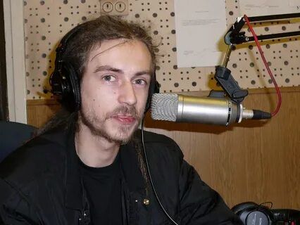 Неизвестные сожгли могилу рэпера Децла.