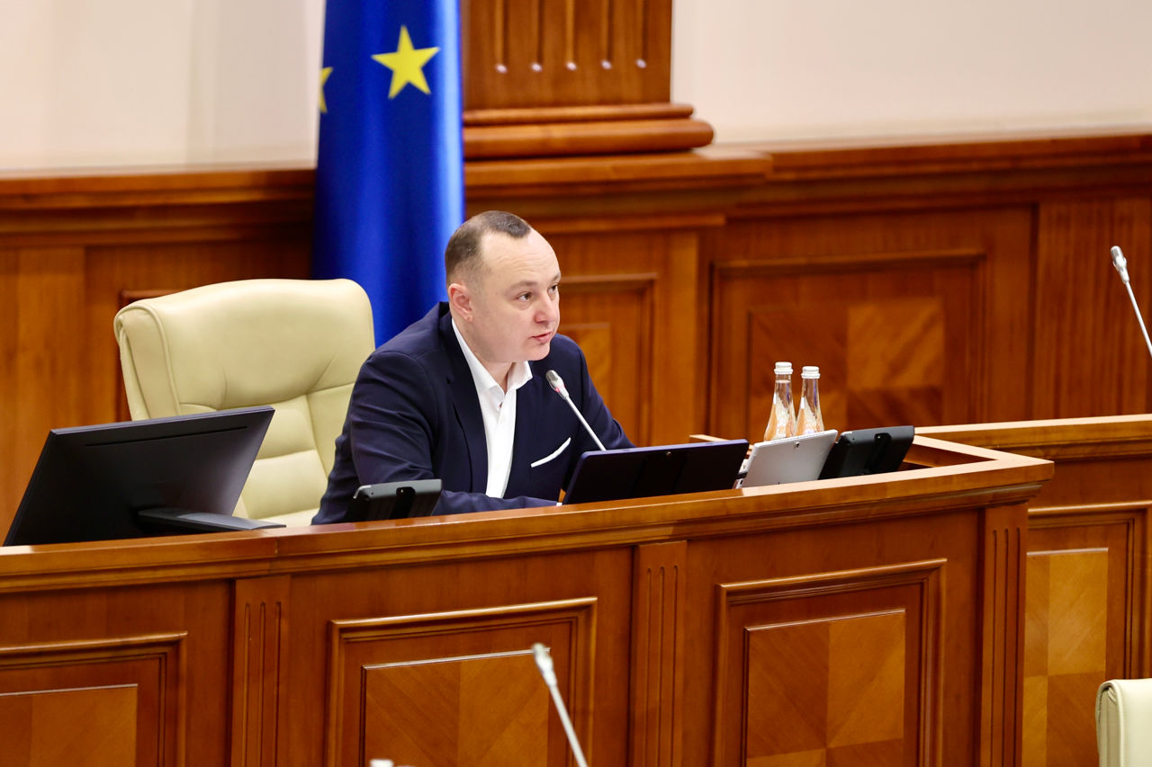 БКС инициировал вотум недоверия правительству Речана