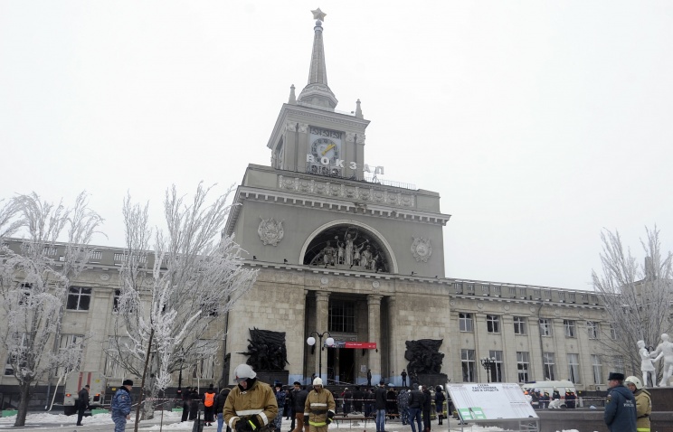 По данным пресс-службы регионального управления МЧС, судмедэксперты подтвердили гибель еще одного человека, скончавшегося при теракте в троллейбусе.