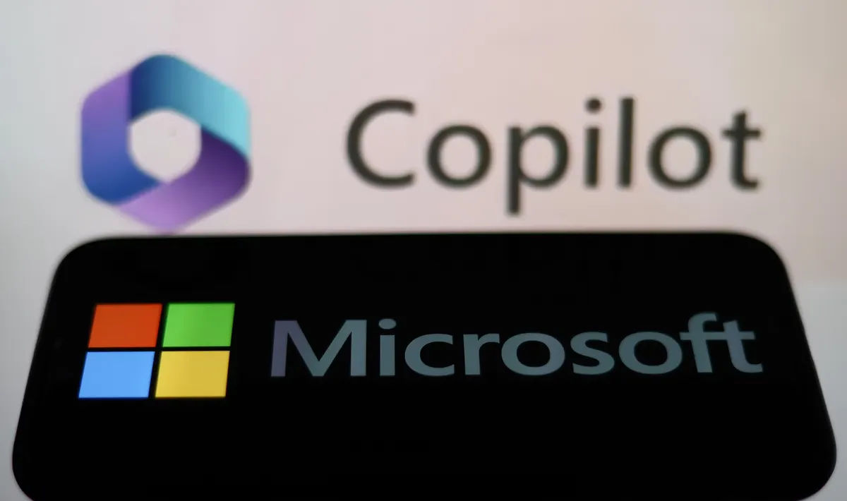 Акции Microsoft поставили рекорд после раскрытия цен на подписной генеративный ИИ.