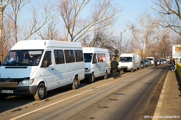 Служба «Infotrafic» призывает водителей объезжать по возможности упомянутые улицы. Фото: ipn.md