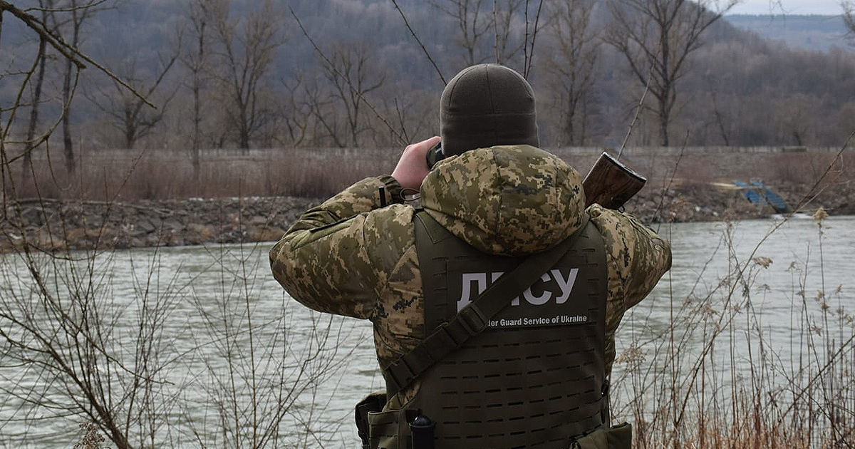 Украинский программист пытался вплавь пересечь Днестр и попасть в Молдову.