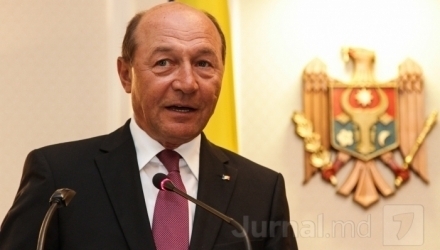 Politica externă a Republicii Moldova este una riscantă, iar politicienii moldoveni sunt, uneori, mai apropiaţi de Rusia decât de România.
