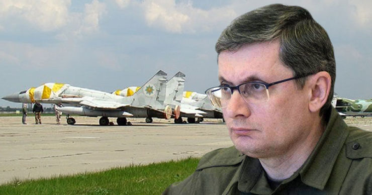 Молдова официально отказала Украине предоставить шесть самолетов МиГ-29. Коллаж: Point.md
