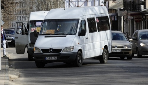 Администраторы шести маршрутов микроавтобусов будут наказаны за “тяжкие нарушения”.
