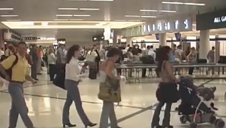 Из-за взрывов в аэропорту Стамбула во многих воздушных гаванях мира меры повысили безопасности.