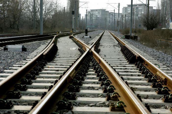 Un bărbat de 43 de ani a fost lovit de o locomotivă în apropiere de localitatea Tătărești, raionul Strășeni. Foto: noi.md