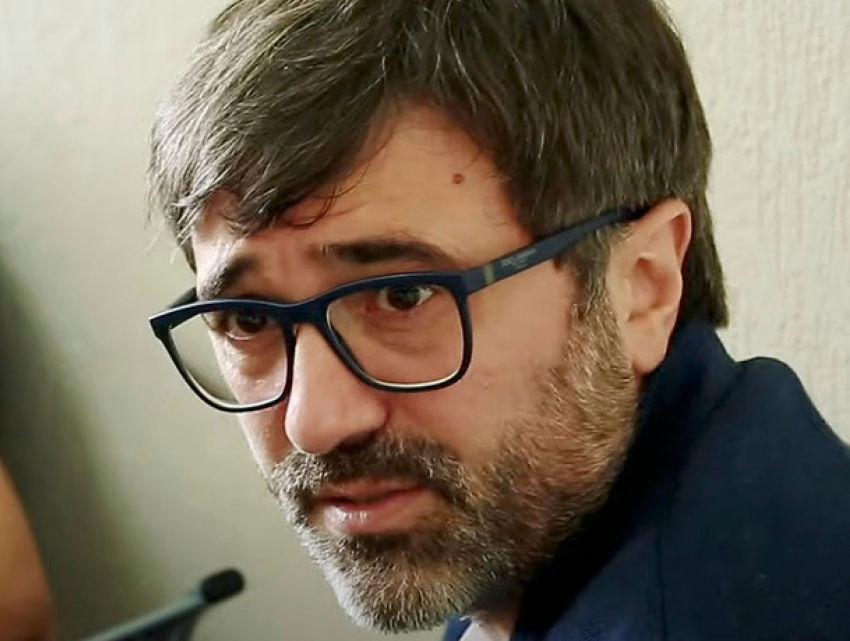 Владимир Андронаки останется под стражей еще на 30 дней.