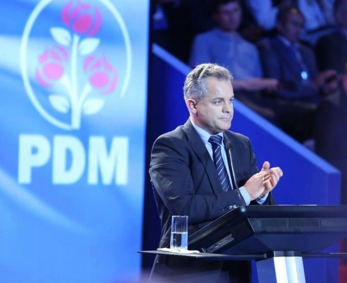PDM împlineşte 21 de ani. Mesajul postat de Plahotniuc pe facebook