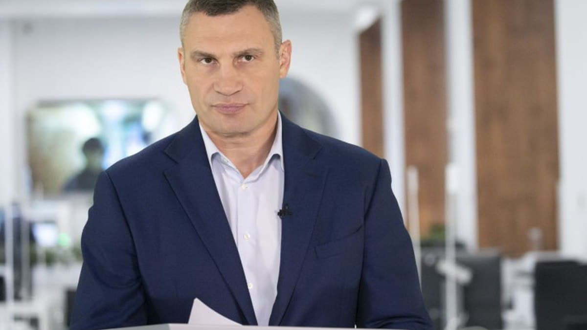 В Киеве ввели комендантский час.