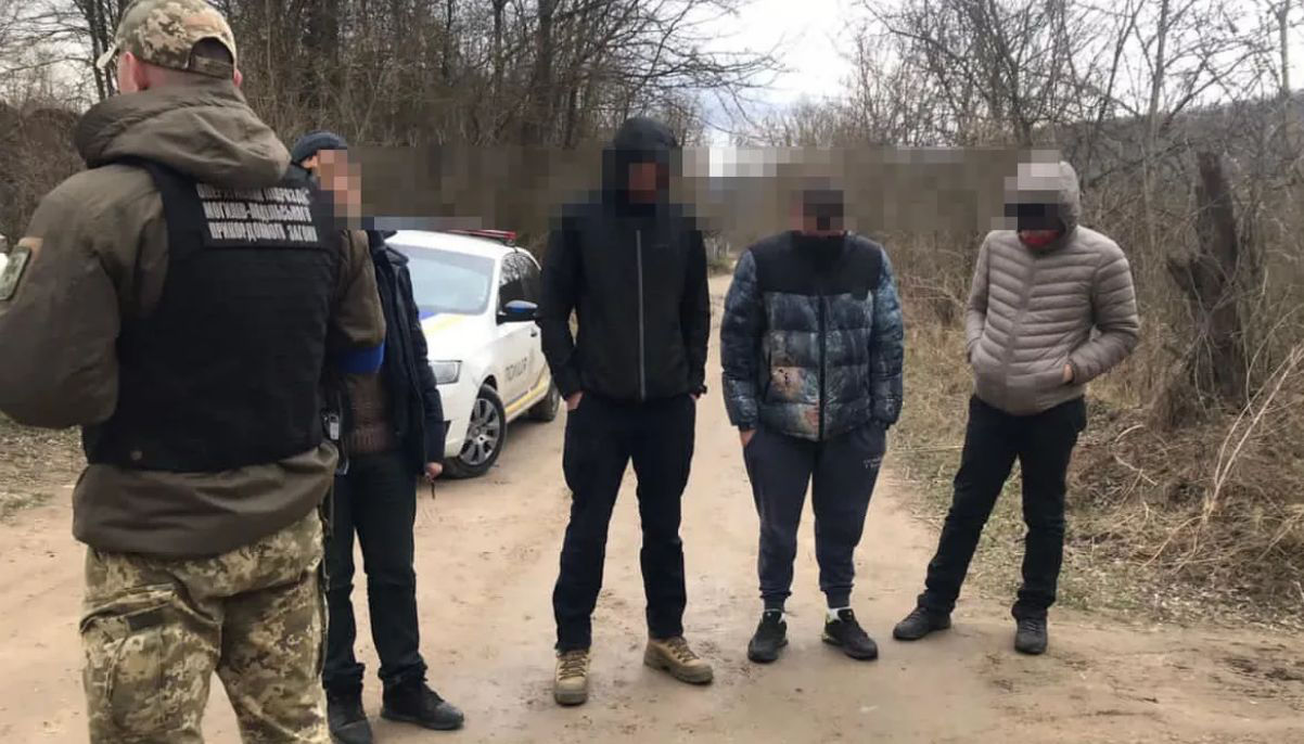 Более 12 тыс. украинских военнобязанных пытались незаконно покинуть страну.