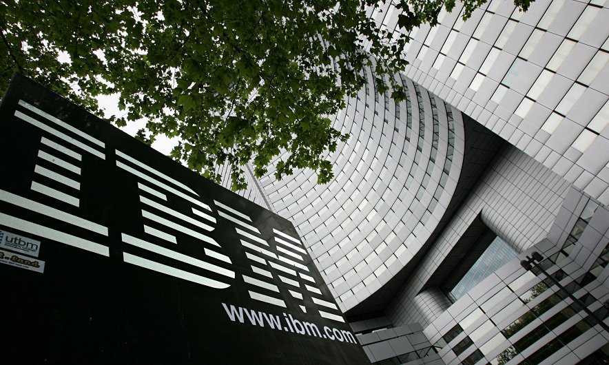 IBM побьет собственный рекорд 1993 года — когда компанию покинули 60 000 работников. Фото: hi-tech.mail.ru