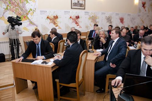 Renunţarea la mandat a fost aprobată în şedinţa de joi, 25 octombrie, a CMC. 