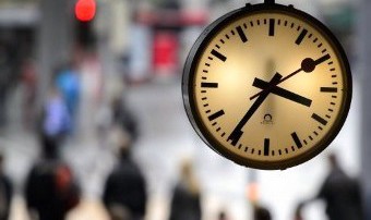 Причиной недовольства швейцарцев послужило приложение "Часы" в новой операционной системе iOS 6 для планшета iPad.