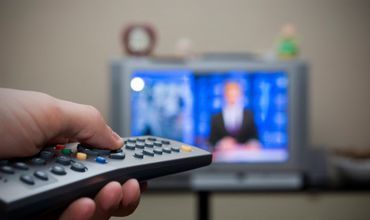 Обеспечение преобразователями ТВ-сигнала малоимущих семей отложено.