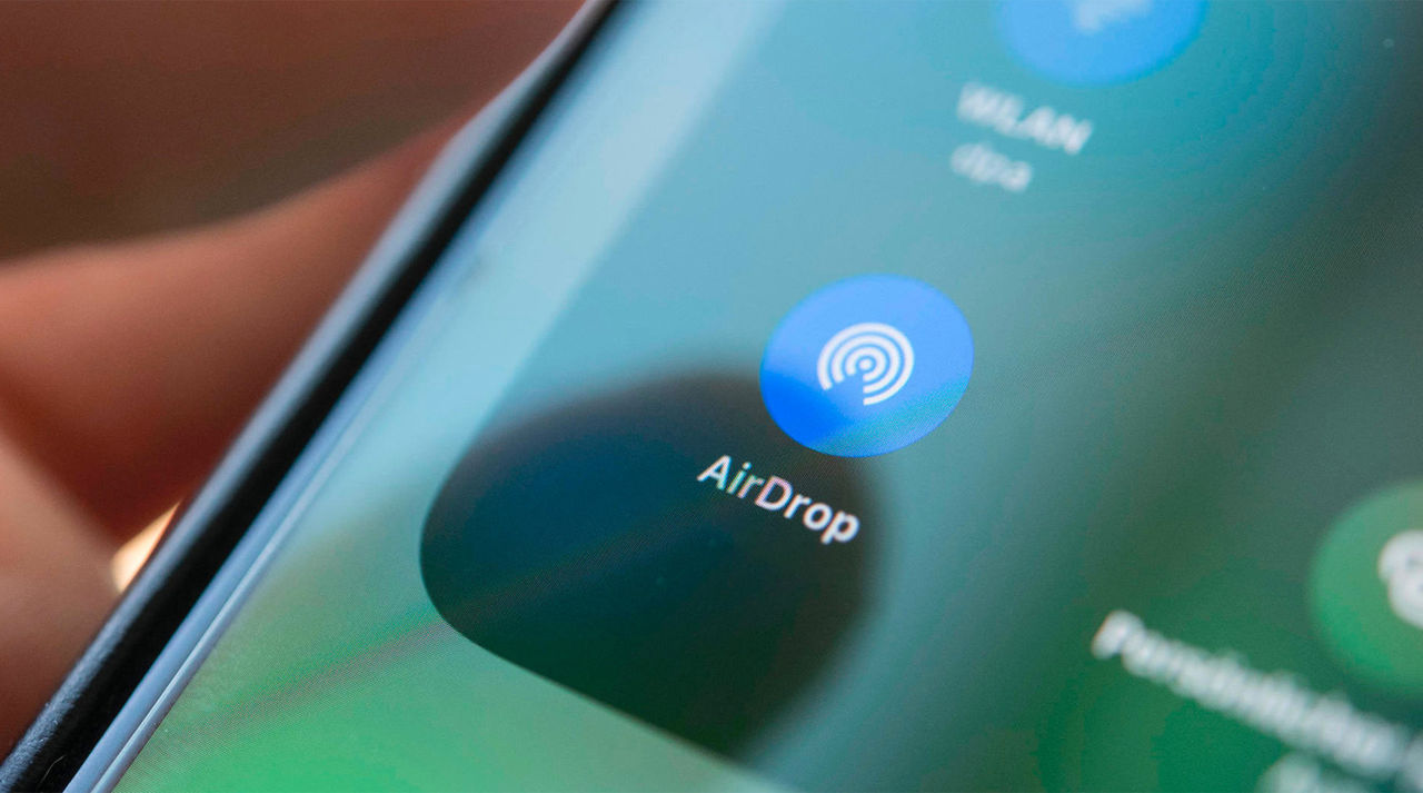 В Китае разработали систему идентификации пользователей Apple AirDrop.