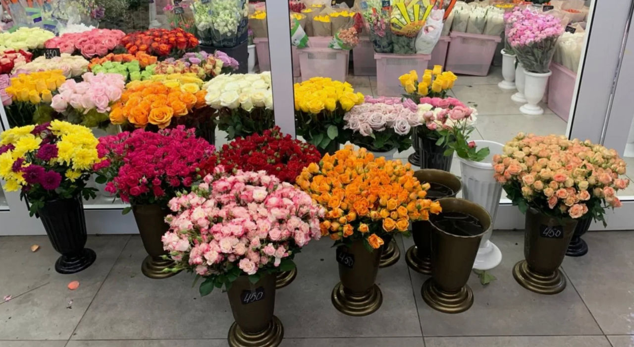 Fiscul, cu ochii pe comercianții de flori: Vor fi monitorizați timp de două zile.