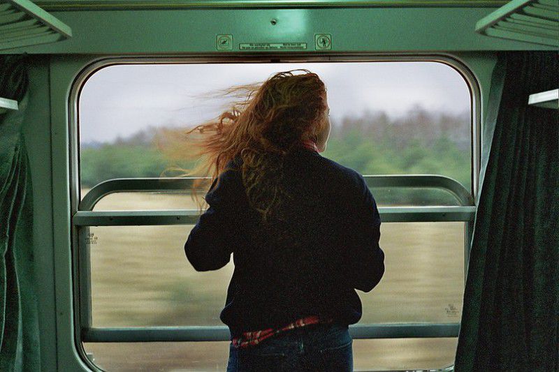 Femeia care călătorea cu trenul expres împreună cu fiul ei pe direcția Milano — Napoli .