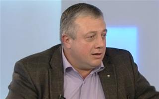 Алексей Тулбуре предложил "раскулачить" первого вице-председателя Демократической партии Влада Плахотнюка, отобрав у него "лишние" телевизионные частоты.