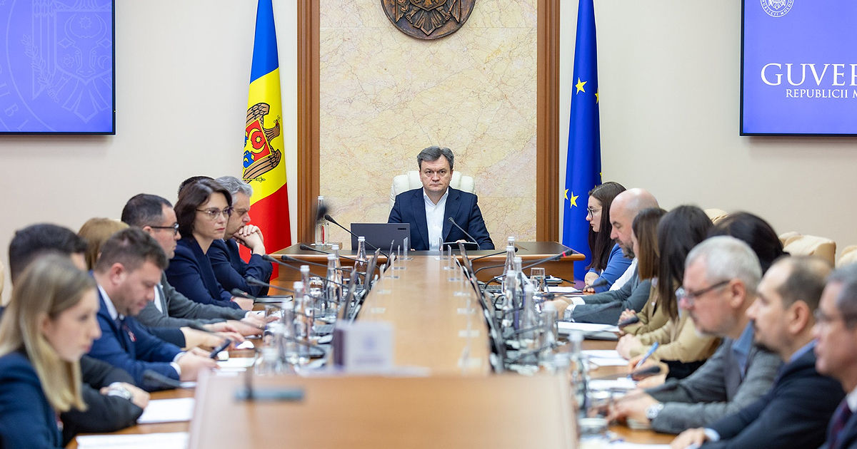 Schimbări în Guvern: Noi numiri la Ministerul Educației și cel al Infrastructurii.