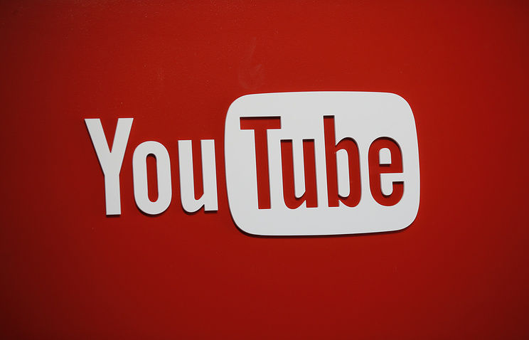 AP: YouTube усилит борьбу с размещением недостоверной информации. Фото: AP Photo