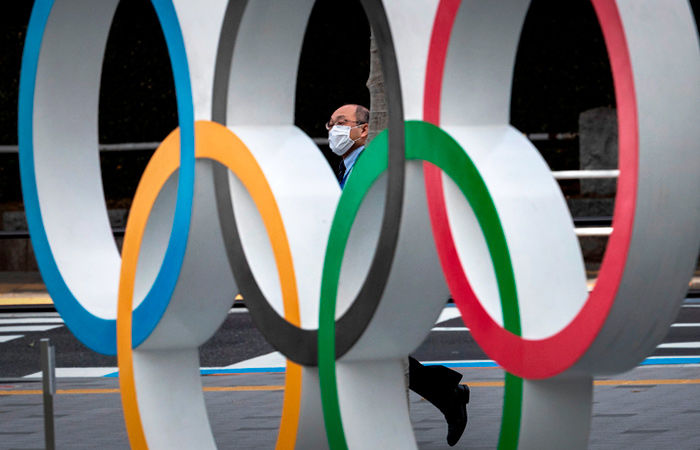 Премьер-министр Японии объявил о переносе летней Олимпиады на 2021 год.