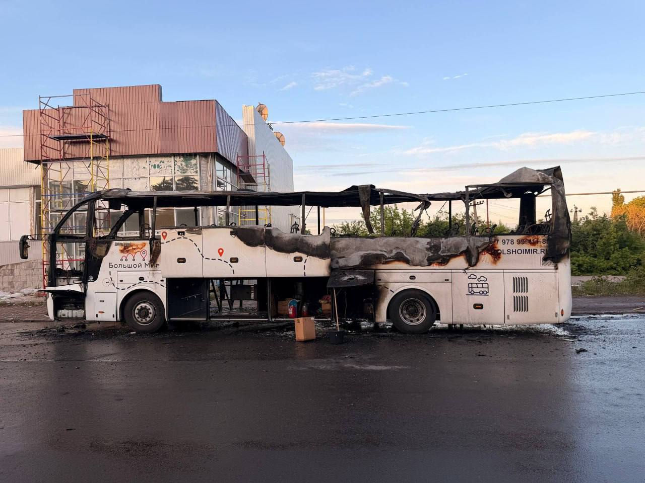 Șapte persoane au murit în urma unui atac cu drone asupra unui autobuz de linie în Donețk.