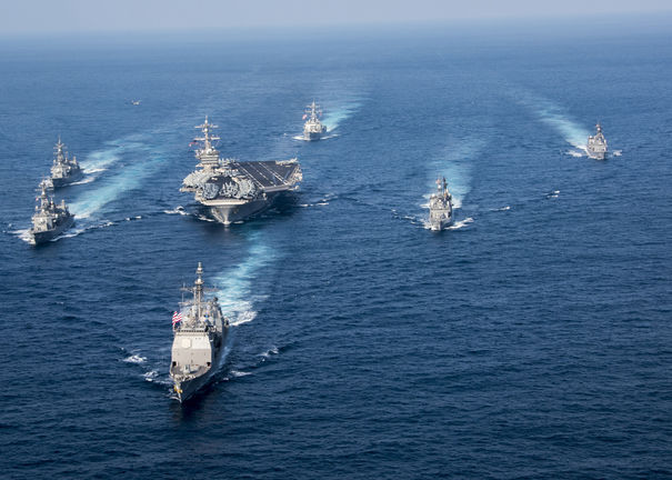 Rusia îndeamnă SUA şi Coreea de Sud să nu organizeze exerciţii militare în Peninsula Coreeană.