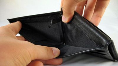 Psihologia oamenilor săraci nu se bazează pe atragerea banilor. Multor persoane le este teamă să investească sume de bani în proiecte rezonabile.