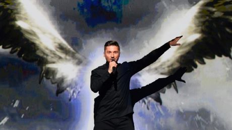 Directorul artistic al Corului Armatei Ruse a anunţat intenţia grupului de a participa la ediţia din 2017 a concursului Eurovision. Foto: pinknews.co.uk