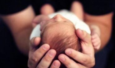 Bebeluşul din Bălţi de doar două săptămâni a fost vândut de proprii părinţi. 